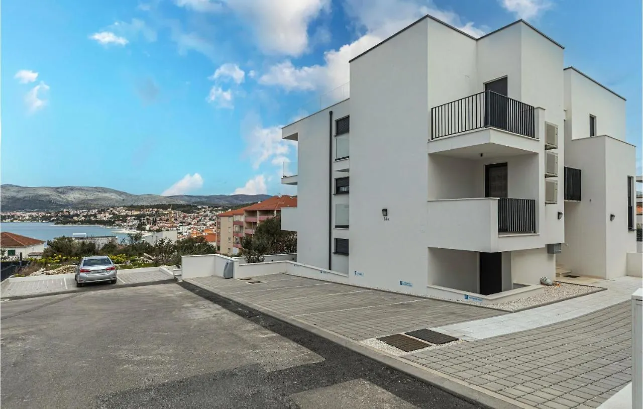Cozy Apartment In Okrug Gornji With Kitchen Trogir Croatia